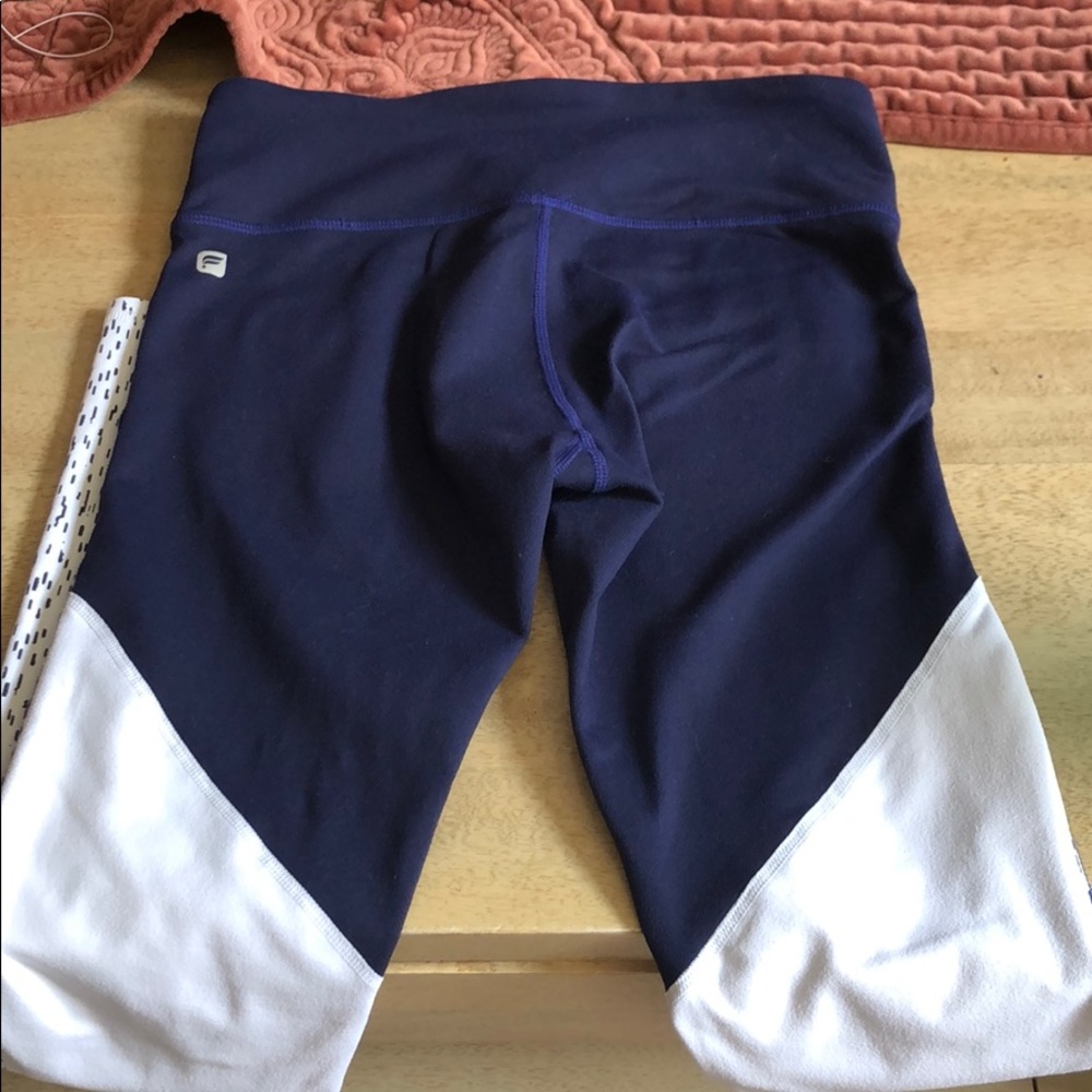 Fabletics legging - Picture 3 of 6